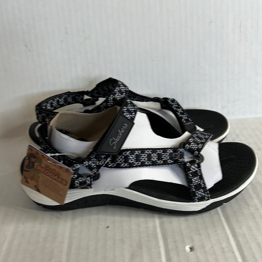 NWT Skechers Women's Reggae Cup-My Bestie Sport Sandal
